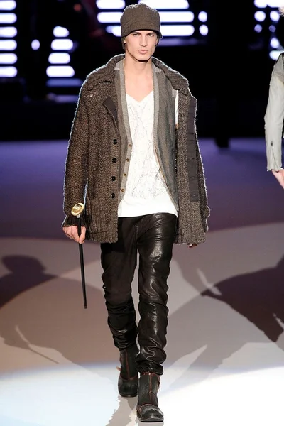 Look 38